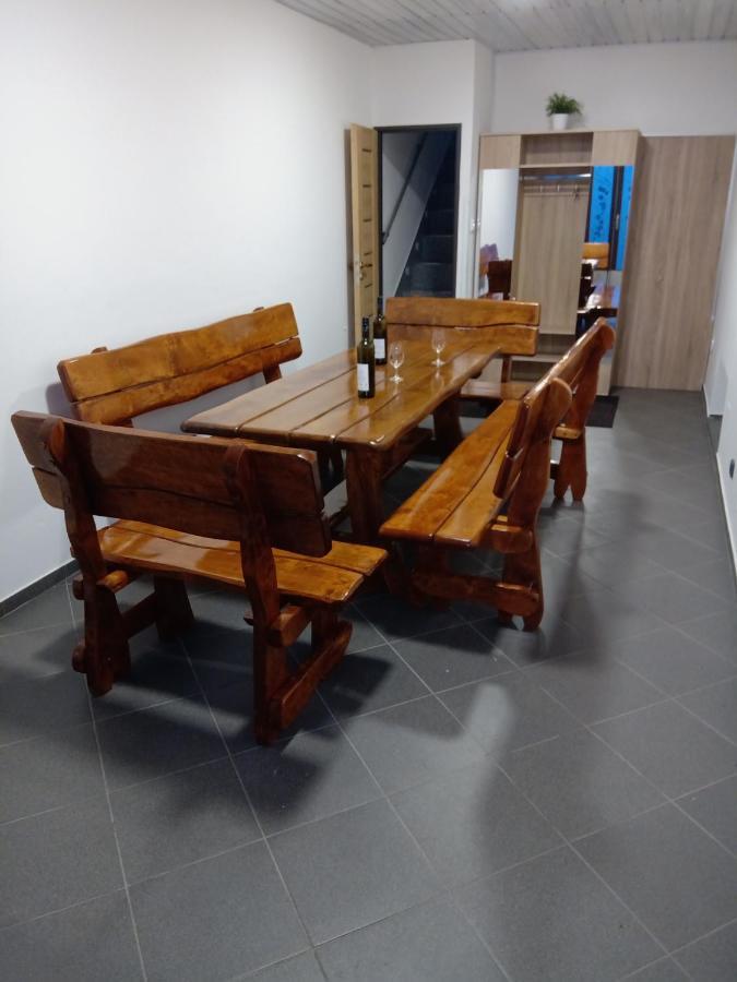 Apartamento U Hradeb Mikulov Exterior foto